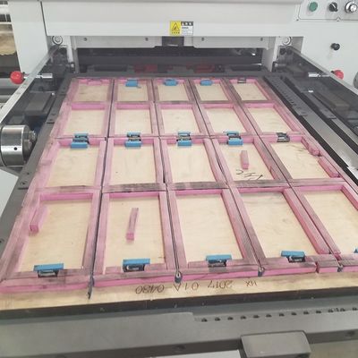 Semi Automatic Flaten Die-Cutting and Creasing Machine for High Volume Case Packaging